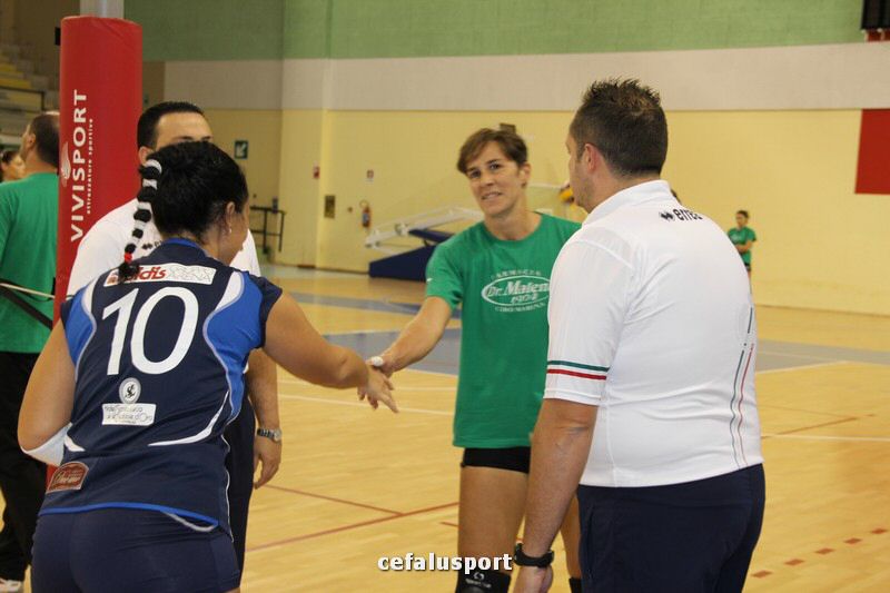 111030 volley 008_tn.jpg